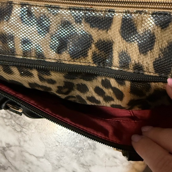 Black and Tan Shoulder Bag with Animal Print Fiorelli - Picture 6 of 10